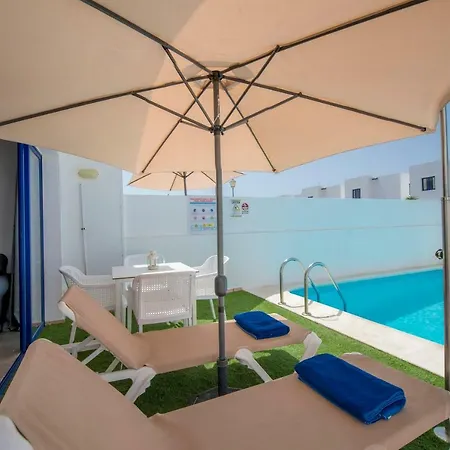 Puerto Rubicon Willa *