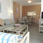 فيلة Puerto Rubicon *