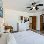 فيلة Puerto Rubicon *