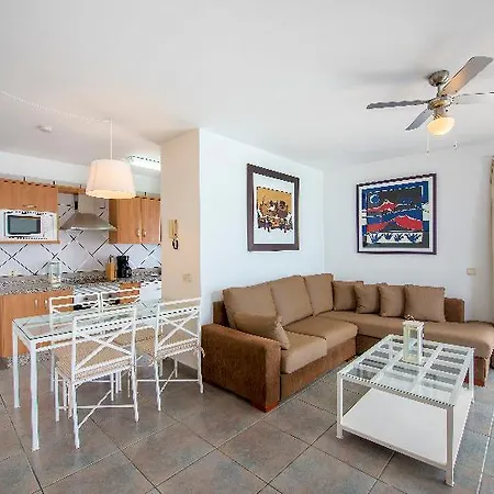 Puerto Rubicon Playa Blanca